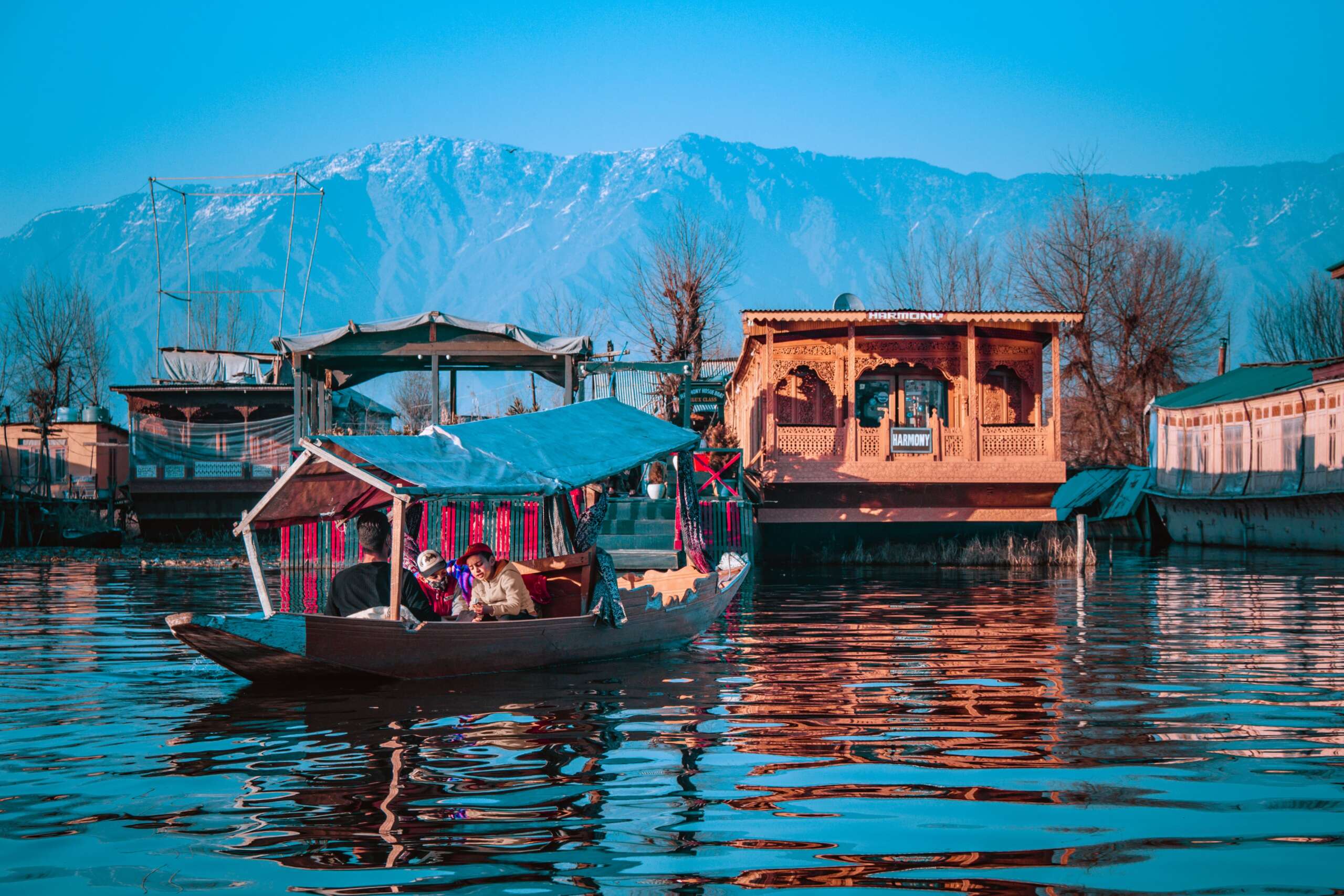 Exploring the Lakes of Srinagar